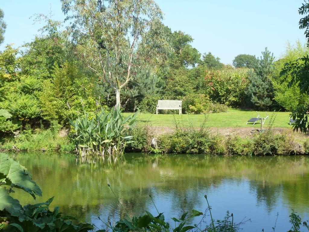 Manoir De Savigny Bed & Breakfast แวโลญส์ ภายนอก รูปภาพ