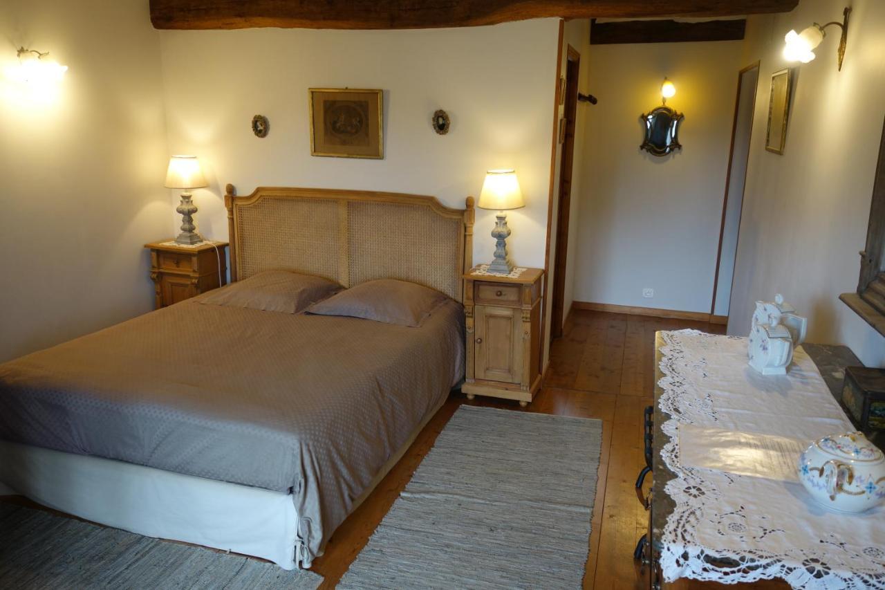 Manoir De Savigny Bed & Breakfast แวโลญส์ ภายนอก รูปภาพ