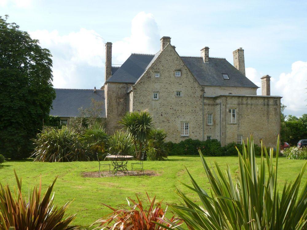 Manoir De Savigny Bed & Breakfast แวโลญส์ ภายนอก รูปภาพ
