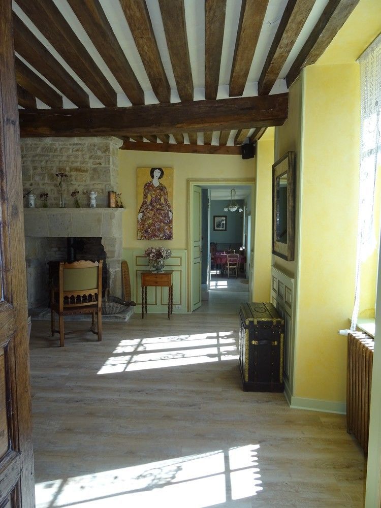 Manoir De Savigny Bed & Breakfast แวโลญส์ ภายนอก รูปภาพ
