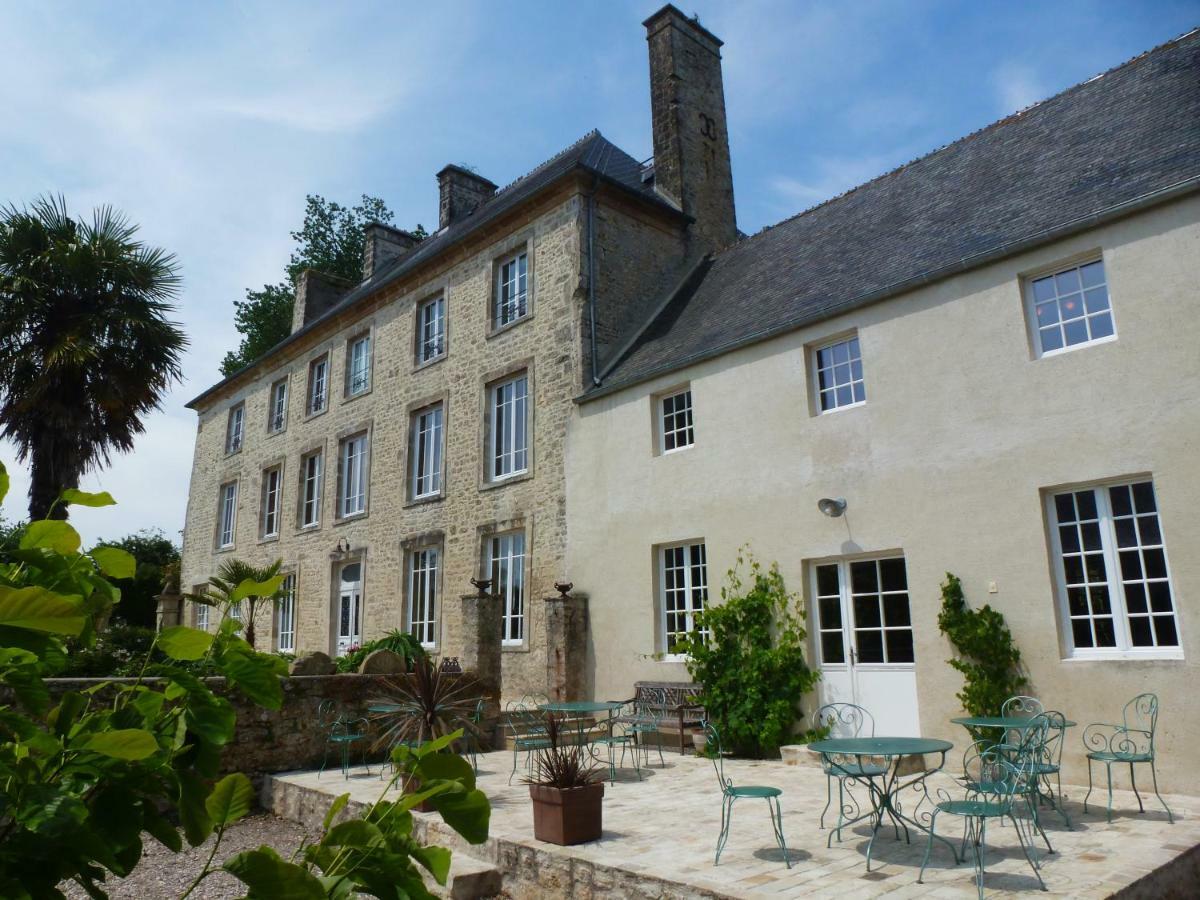 Manoir De Savigny Bed & Breakfast แวโลญส์ ภายนอก รูปภาพ